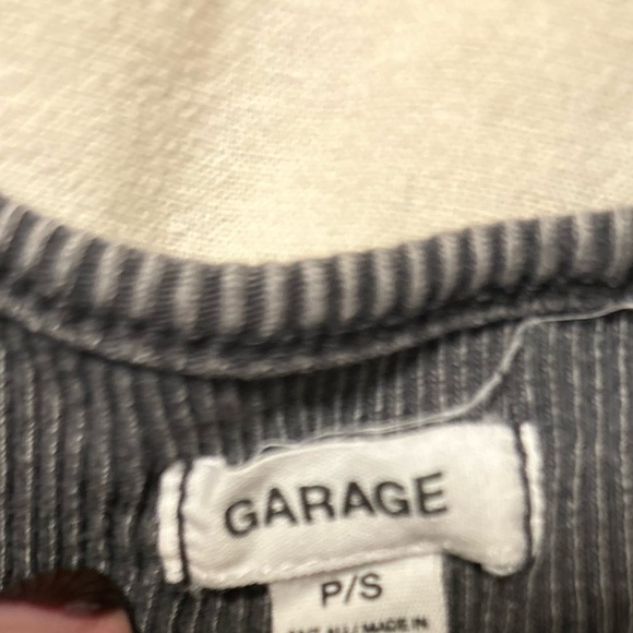 Garage Gray Ribbed Crop Top - Picture 3 of 3